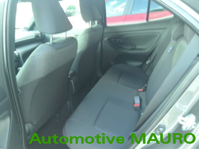 TOYOTA Yaris Cross usata, con Bracciolo