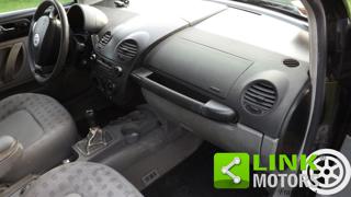VOLKSWAGEN New Beetle usata 19