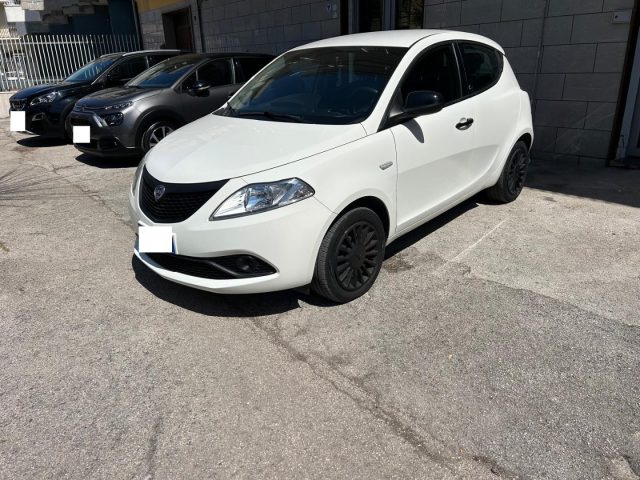 LANCIA Ypsilon usata, con ABS