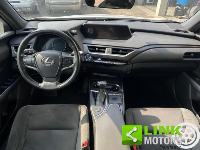 LEXUS UX 250h usata, con Chiusura centralizzata