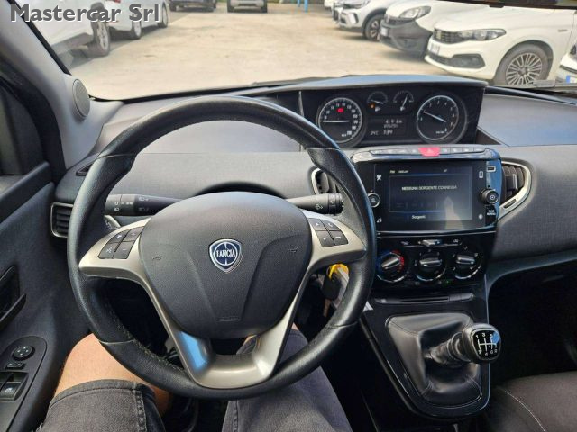 LANCIA Ypsilon usata, con Regolazione elettrica sedili