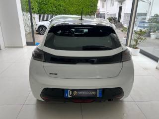 PEUGEOT 208 usata, con Autoradio