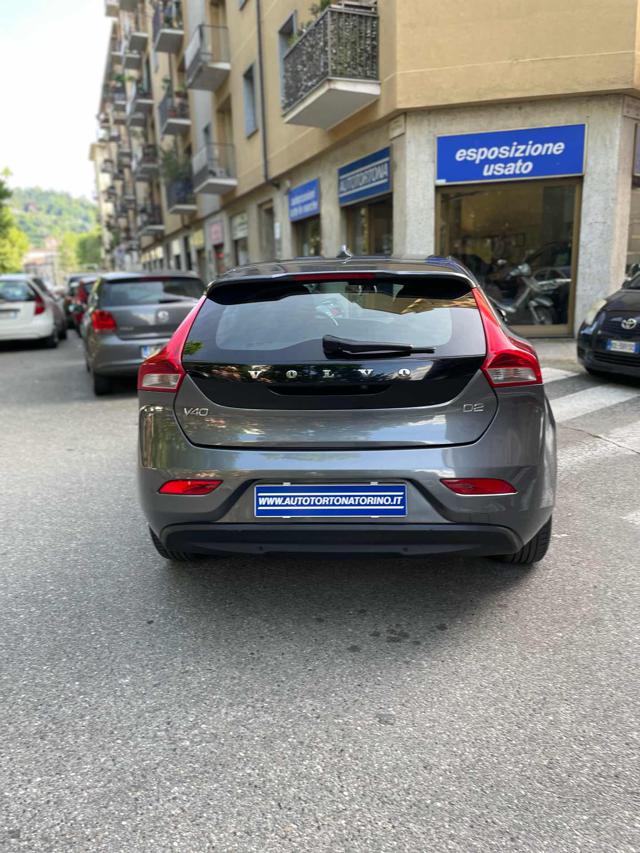 VOLVO V40 usata, con Autoradio
