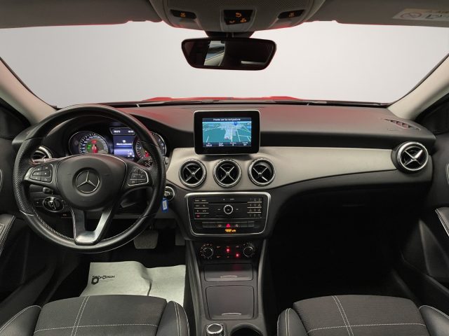 MERCEDES-BENZ GLA 200 usata, con Climatizzatore