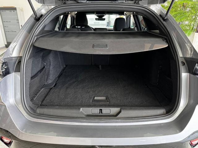 PEUGEOT 308 usata, con Luci diurne LED