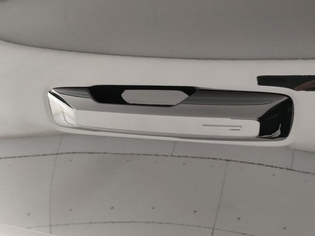 VOLVO EX30 usata, con Sedile posteriore sdoppiato