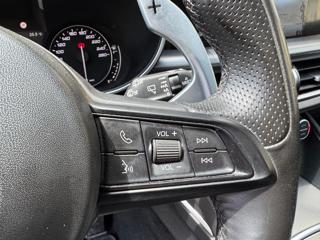 ALFA ROMEO Stelvio usata, con Fari Xenon