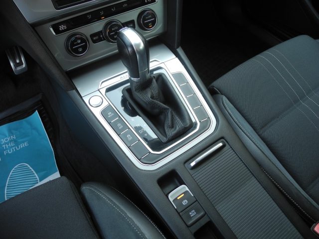 VOLKSWAGEN Passat Alltrack usata, con Bluetooth