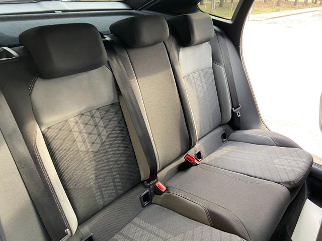 VOLKSWAGEN Taigo usata, con Fari LED