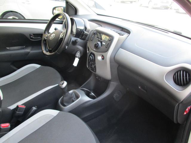 TOYOTA Aygo usata 6