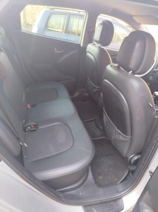 HYUNDAI iX35 usata, con Alzacristalli elettrici