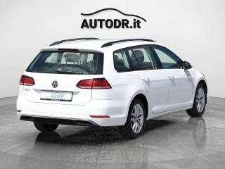 VOLKSWAGEN Golf Variant usata, con Luci diurne LED