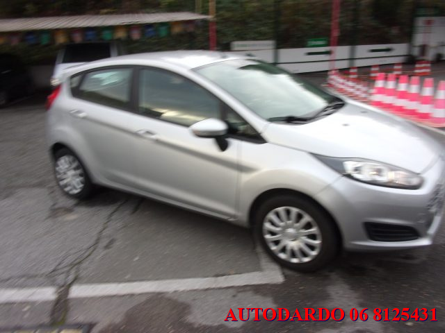 FORD Fiesta usata, con ESP