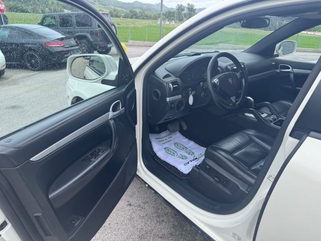 PORSCHE Cayenne usata, con Interni in pelle