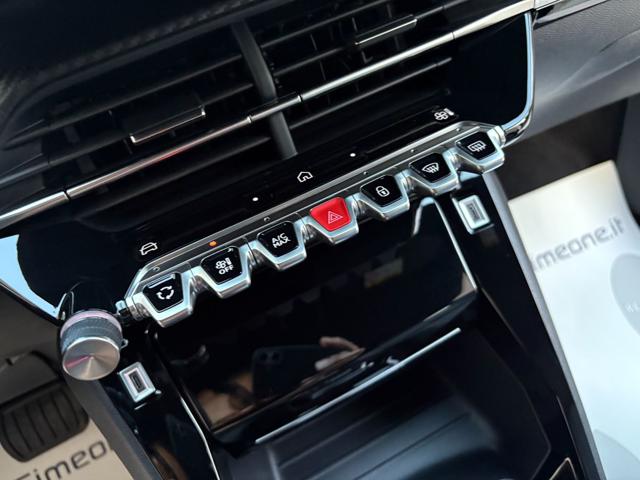 PEUGEOT 2008 usata, con Volante in pelle