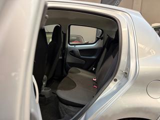 TOYOTA Aygo usata 12