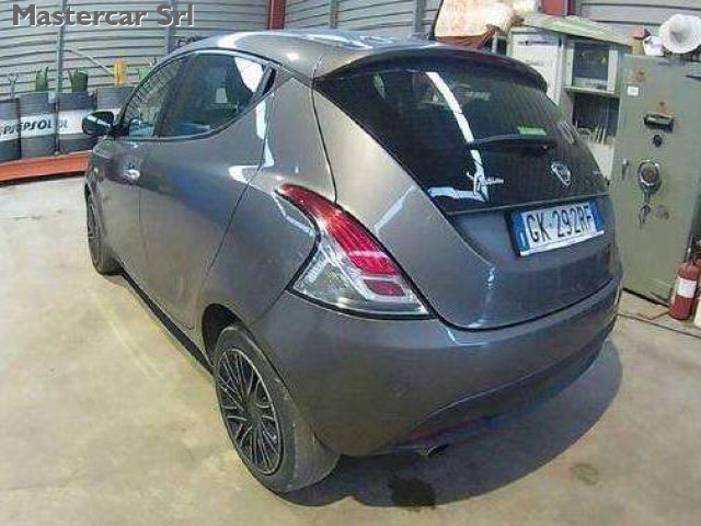 LANCIA Ypsilon usata, con Airbag Passeggero