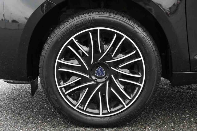 LANCIA Ypsilon usata, con ESP