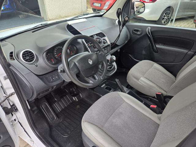 RENAULT Kangoo usata 23