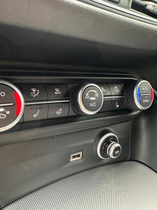 ALFA ROMEO Stelvio usata, con Sedili riscaldati