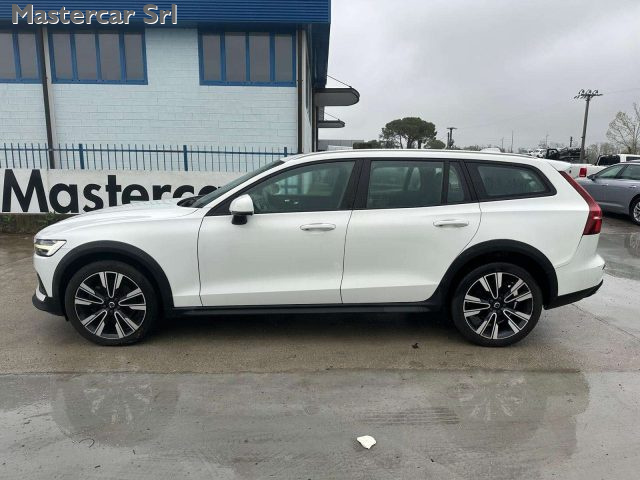 VOLVO V60 Cross Country usata, con Airbag laterali