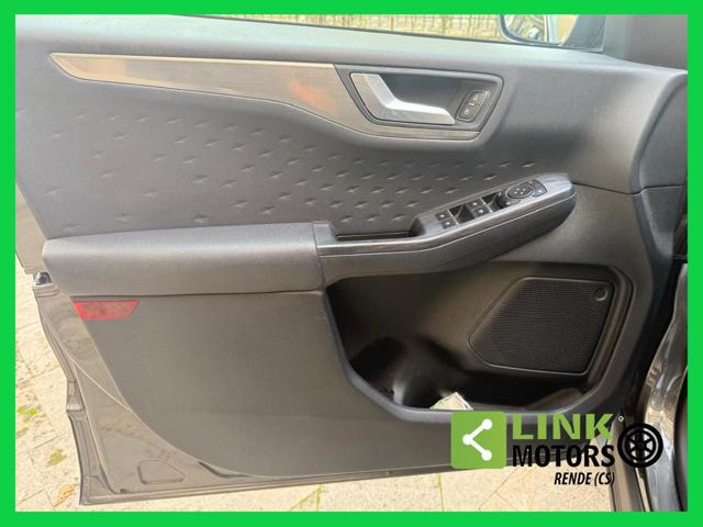 FORD Kuga usata, con Sensori di parcheggio anteriori