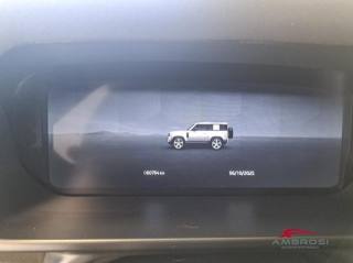 LAND ROVER Defender usata 11