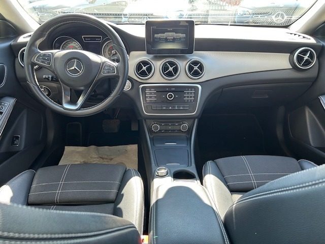 MERCEDES-BENZ CLA 200 usata, con Controllo trazione