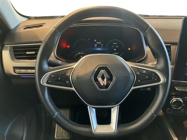 RENAULT Arkana usata, con Hill holder