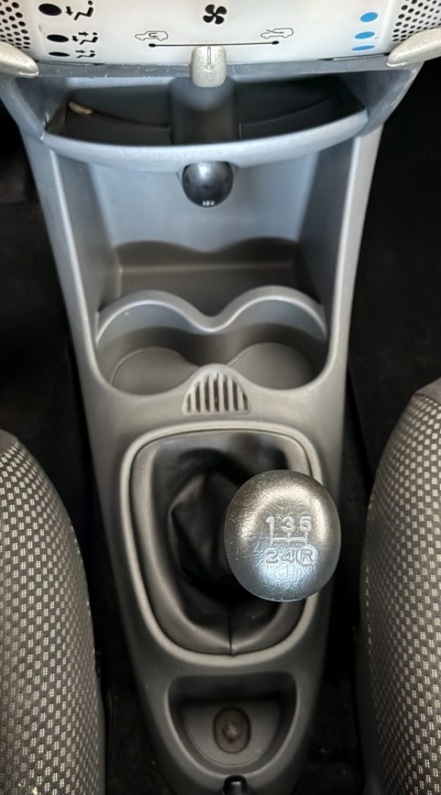 TOYOTA Aygo usata 16