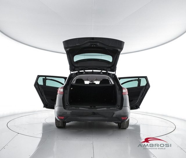 RENAULT Megane usata 6