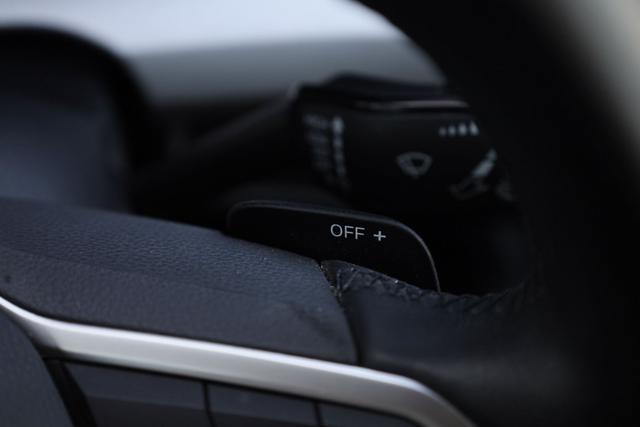 VOLKSWAGEN Golf usata, con Fari LED