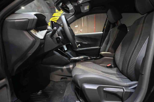 PEUGEOT 2008 usata, con Controllo automatico clima