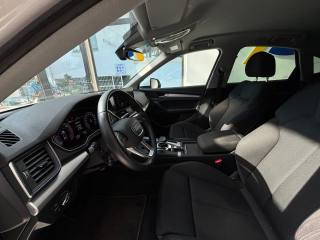AUDI Q5 usata, con Sensori di parcheggio anteriori
