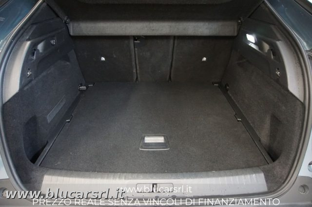 PEUGEOT 3008 usata, con Bracciolo