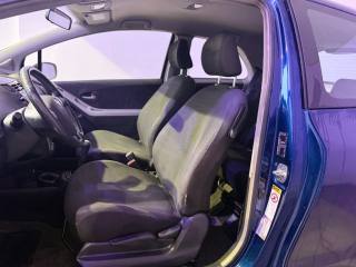 TOYOTA Yaris usata 4