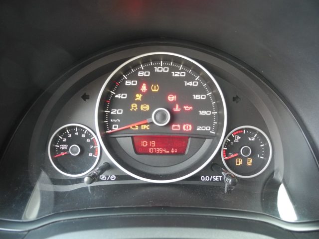 SEAT Mii usata, con Volante in pelle
