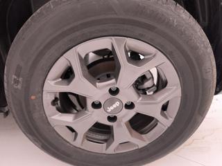 JEEP Avenger usata 16