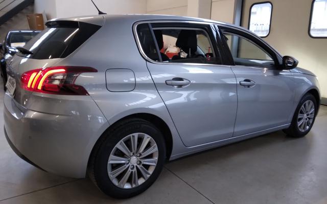 PEUGEOT 308 usata, con Airbag Passeggero