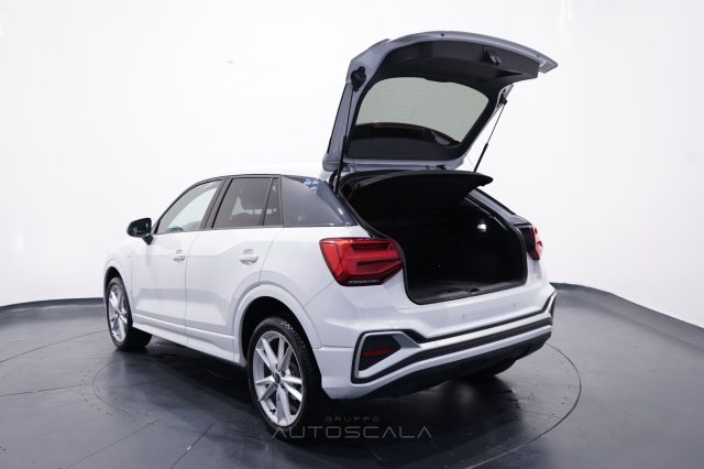 AUDI Q2 usata 36