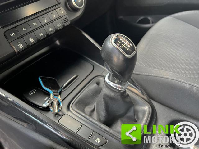 KIA Carens usata, con Controllo automatico clima