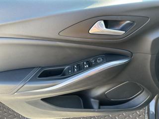 OPEL Grandland X usata, con Autoradio