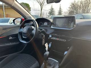 PEUGEOT 208 usata, con Controllo automatico clima