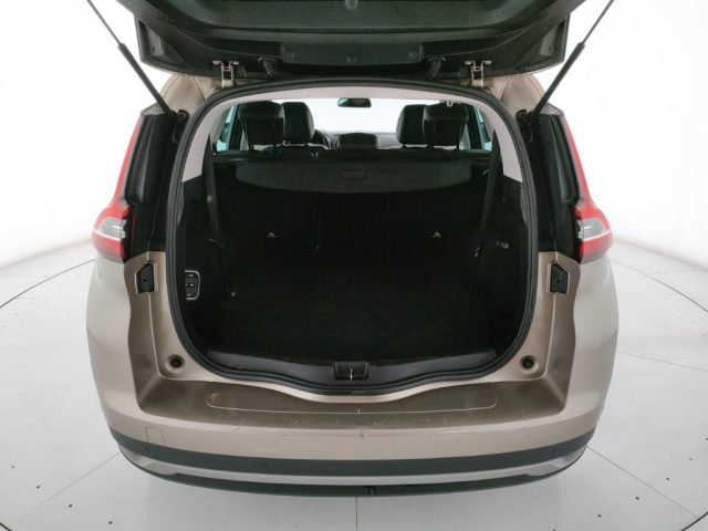 RENAULT Scenic usata, con Controllo elettronico della corsia