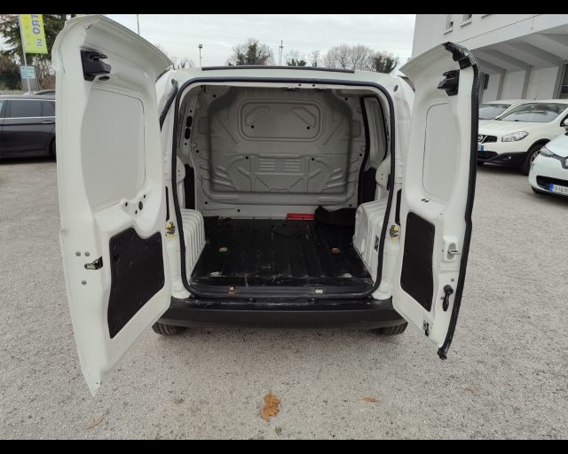 FIAT Fiorino usata 16