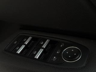 RENAULT Clio usata, con Specchietti laterali elettrici