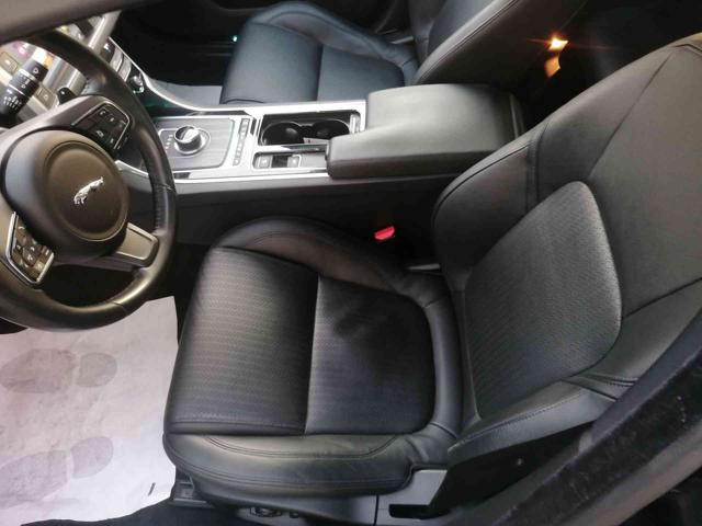 JAGUAR XF usata, con USB