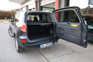 TOYOTA RAV 4 usata, con Chiusura centralizzata