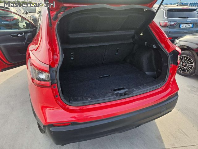 NISSAN Qashqai usata, con Park Distance Control