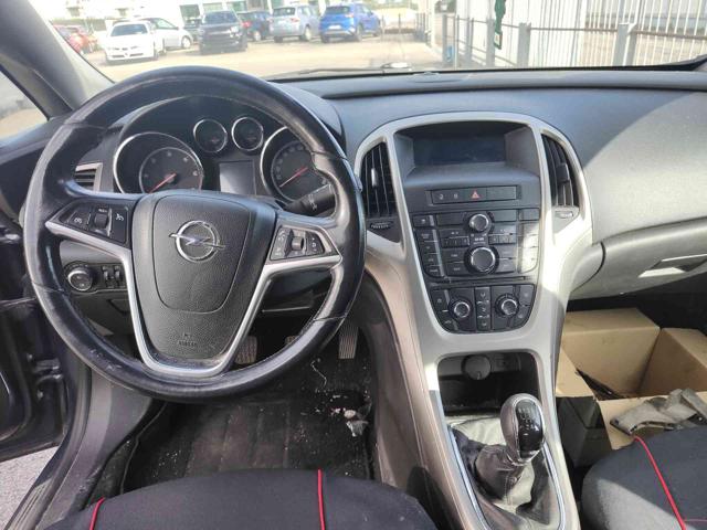 OPEL Astra usata, con Autoradio